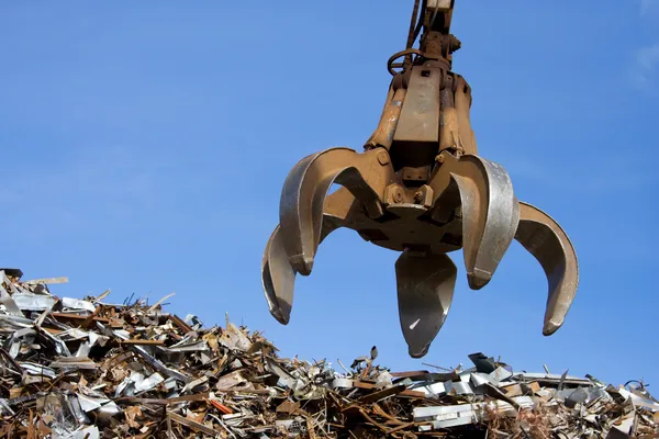 scrap and waste metal recycling grab